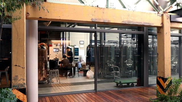 Безкоштовно завантажте Brewery Distillery Store - безкоштовне фото або зображення для редагування за допомогою онлайн-редактора зображень GIMP