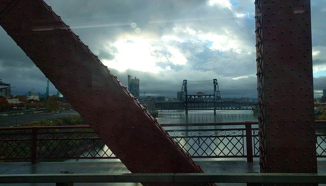 Descarga gratuita Bridge Bridges View From To: foto o imagen gratuita para editar con el editor de imágenes en línea GIMP