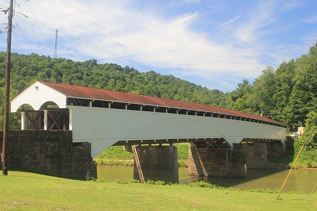 تنزيل مجاني Bridge Covered Landscape - صورة مجانية أو صورة ليتم تحريرها باستخدام محرر الصور عبر الإنترنت GIMP