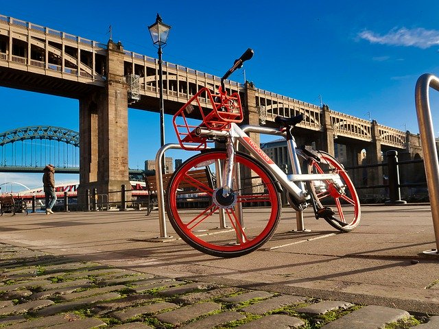 Descărcare gratuită Bridge Cycle Cycling - fotografie sau imagini gratuite pentru a fi editate cu editorul de imagini online GIMP