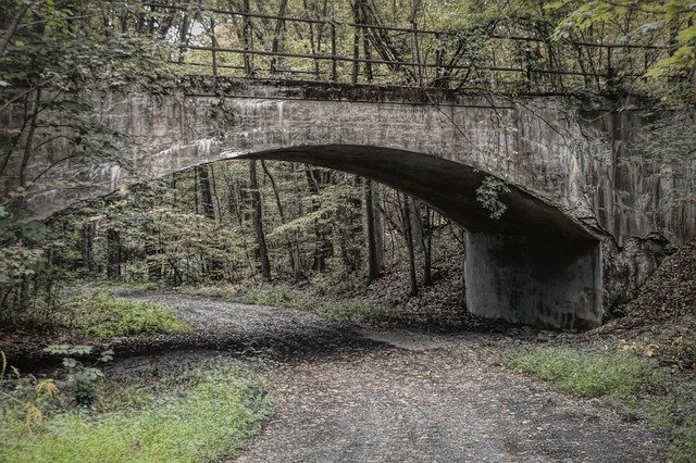 Скачать бесплатно Bridge Dramatic Grunge Bike - бесплатное фото или изображение для редактирования с помощью онлайн-редактора изображений GIMP