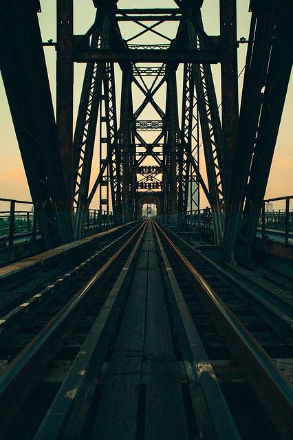 Gratis download Bridge Hanoi Sunset - gratis gratis foto of afbeelding om te bewerken met GIMP online afbeeldingseditor