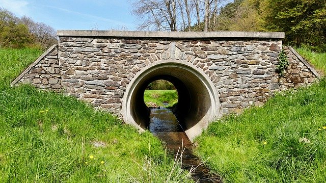 Descărcare gratuită Bridge Landscape Water - fotografie sau imagini gratuite pentru a fi editate cu editorul de imagini online GIMP