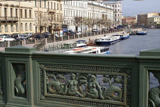 Bezpłatne pobieranie Bridge Neva Grille - bezpłatne zdjęcie lub obraz do edycji za pomocą internetowego edytora obrazów GIMP