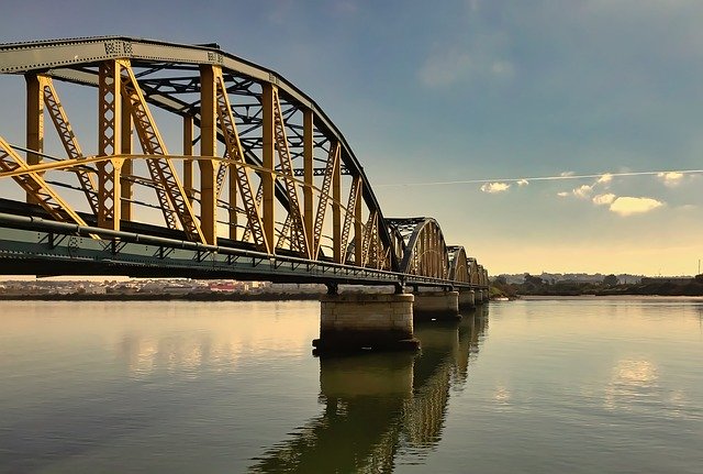 Descărcare gratuită Bridge Railroad Railway - fotografie sau imagini gratuite pentru a fi editate cu editorul de imagini online GIMP