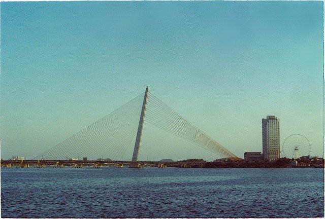 ดาวน์โหลดฟรี Bridge River Landscape - ภาพถ่ายหรือรูปภาพฟรีที่จะแก้ไขด้วยโปรแกรมแก้ไขรูปภาพออนไลน์ GIMP