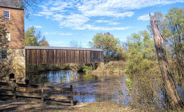 Gratis download Bridge Wood Wooden Scenic - gratis foto of afbeelding om te bewerken met GIMP online afbeeldingseditor