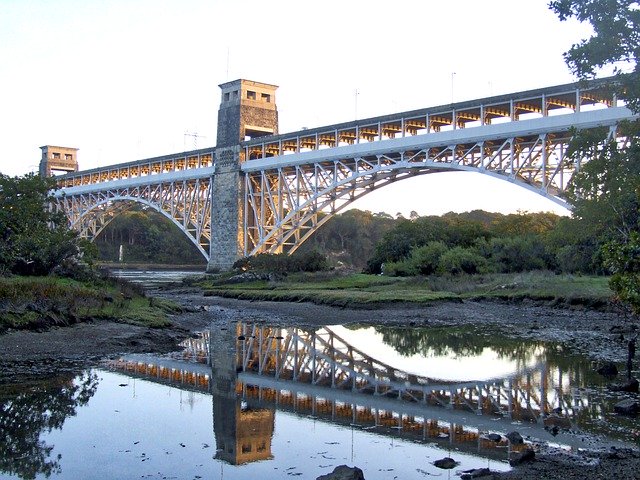 Descarga gratuita Britannia Bridge Anglesey Menai - foto o imagen gratis y gratuita para editar con el editor de imágenes en línea GIMP