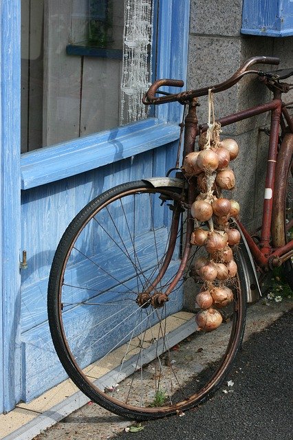 Descărcare gratuită Brittany Bike Onions - fotografie sau imagini gratuite pentru a fi editate cu editorul de imagini online GIMP