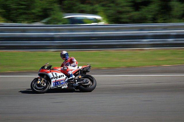 ດາວ​ໂຫຼດ​ຟຣີ brno motogp andrea dovizioso ducati ຮູບ​ພາບ​ຟຣີ​ທີ່​ຈະ​ໄດ້​ຮັບ​ການ​ແກ້​ໄຂ​ກັບ GIMP ບັນນາທິການ​ຮູບ​ພາບ​ອອນ​ໄລ​ນ​໌​ຟຣີ