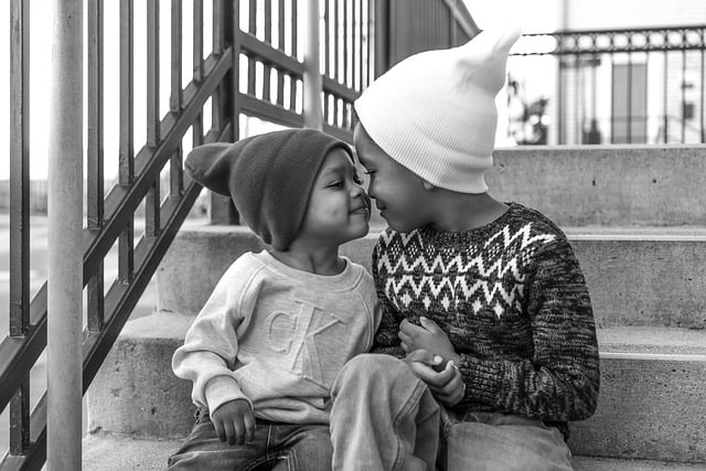 Free download brothers siblings people portrait free picture to be edited with GIMP free online image editor