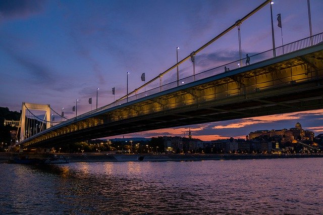 Download gratuito di Budapest Bridge Danube: foto o immagine gratuita da modificare con l'editor di immagini online GIMP