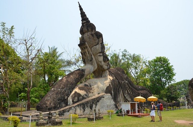 Download gratuito Buddha Park Vientiane - foto o immagine gratuita da modificare con l'editor di immagini online GIMP