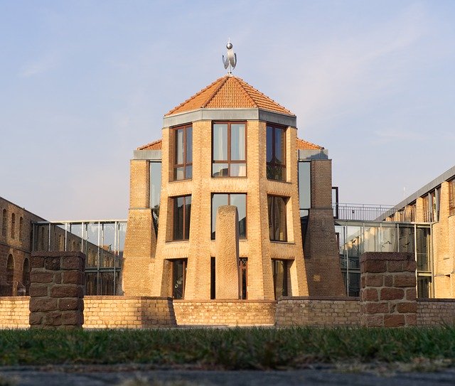 Kostenloser Download Building Architecture House Town - kostenloses Foto oder Bild zur Bearbeitung mit GIMP Online-Bildbearbeitung