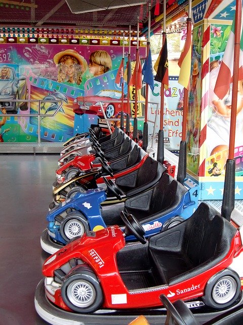 Free download Bumper Cars Year Market Folk -  free illustration to be edited with GIMP free online image editor