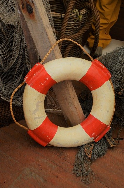 Unduh gratis Buoy Rescue Protection - foto atau gambar gratis untuk diedit dengan editor gambar online GIMP