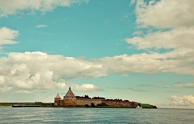 Kostenloser Download Burg Insel Island - kostenloses Foto oder Bild zur Bearbeitung mit GIMP Online-Bildbearbeitung