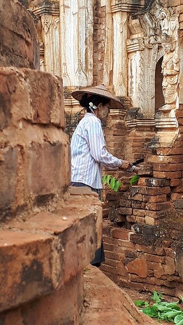 Скачать бесплатно Burma Woman - бесплатное фото или изображение для редактирования с помощью онлайн-редактора изображений GIMP