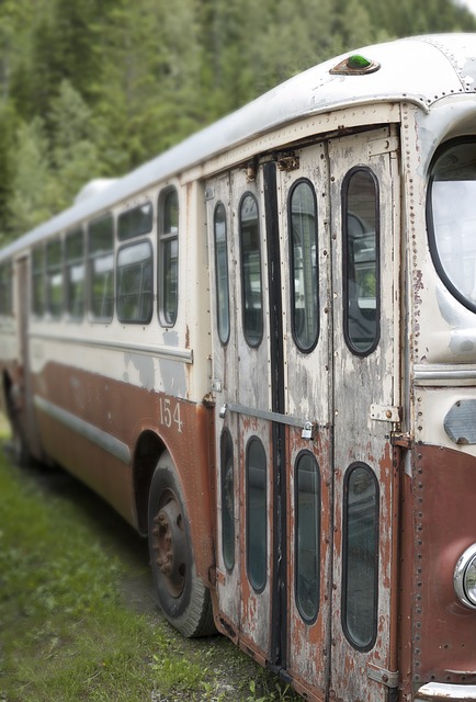 Free download bus vintage peeling paint red free picture to be edited with GIMP free online image editor
