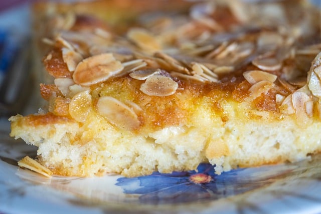 Free download butter cake cakes almond slivers free picture to be edited with GIMP free online image editor