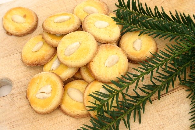 Descărcare gratuită Butter Cookies Eat Bake - fotografie sau imagini gratuite pentru a fi editate cu editorul de imagini online GIMP