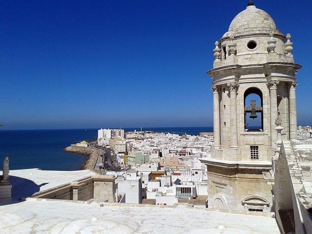 Template Photo Cadiz Cathedral Sky -  for OffiDocs