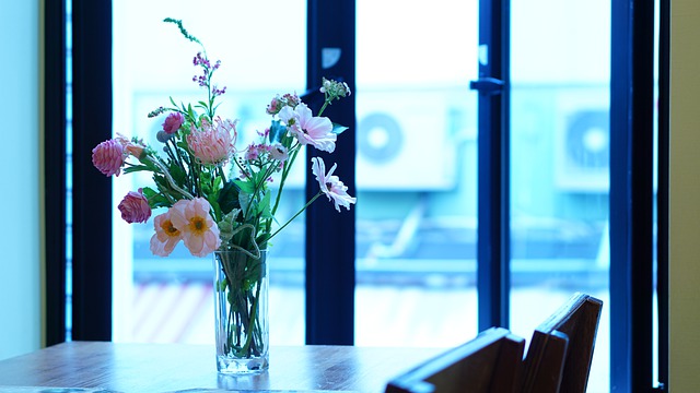 Free download cafe vase table flower vase free picture to be edited with GIMP free online image editor