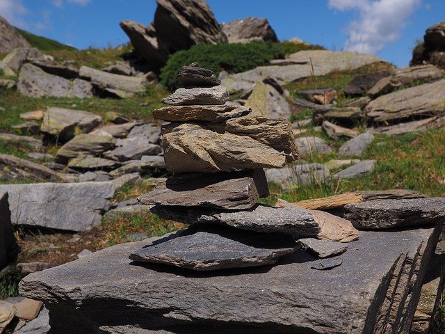 বিনামূল্যে ডাউনলোড করুন Cairn Pierre Stones - বিনামূল্যে ছবি বা ছবি GIMP অনলাইন ইমেজ এডিটর দিয়ে সম্পাদনা করা হবে