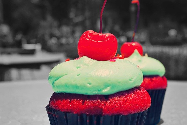 Free picture Cake Cupcake Dessert -  to be edited by GIMP free image editor by OffiDocs