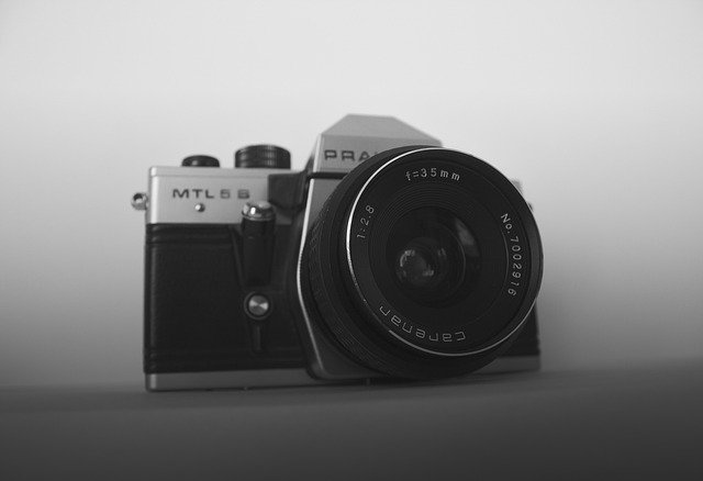 Bezpłatne pobieranie Camera Analog Lens Focal - bezpłatne zdjęcie lub obraz do edycji za pomocą internetowego edytora obrazów GIMP