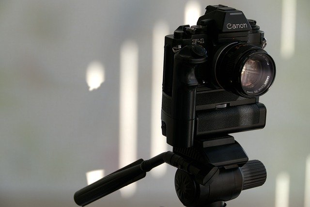 Téléchargement gratuit Camera Lens Analog - photo ou image gratuite à éditer avec l'éditeur d'images en ligne GIMP