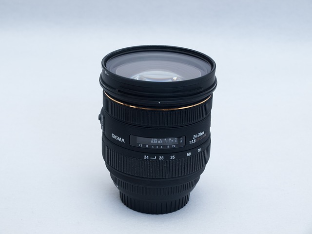 Free download camera lens canon eos 5d free picture to be edited with GIMP free online image editor