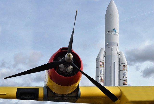 Free download canadair helix ariane v rocket sky free picture to be edited with GIMP free online image editor