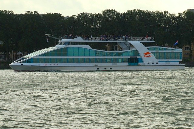 دانلود رایگان Canal Boat Spido Rotterdam - عکس یا تصویر رایگان قابل ویرایش با ویرایشگر تصویر آنلاین GIMP