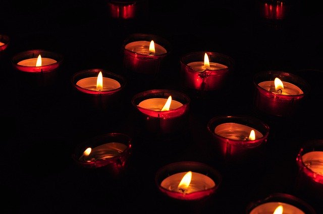 Tải xuống miễn phí Candle Church Candlelight - ảnh hoặc hình ảnh miễn phí được chỉnh sửa bằng trình chỉnh sửa hình ảnh trực tuyến GIMP