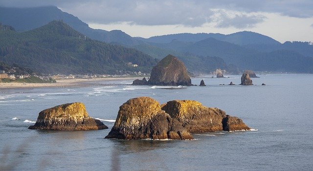 Free download Cannon Beach Oregon -  free photo or picture to be edited with GIMP online image editor