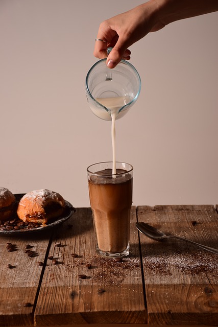 قم بتنزيل Cappuccino Coffee - قهوة مثلجة - صب صورة مجانية ليتم تحريرها باستخدام محرر الصور المجاني على الإنترنت من GIMP