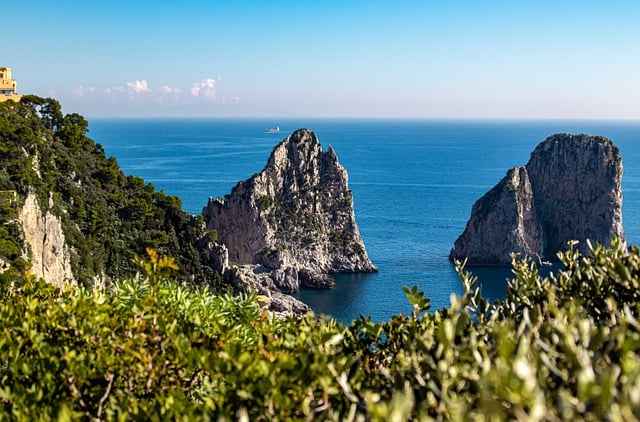 Bezpłatne pobieranie bezpłatnego obrazu Capri Summer Beach Sea do edycji za pomocą bezpłatnego edytora obrazów online GIMP