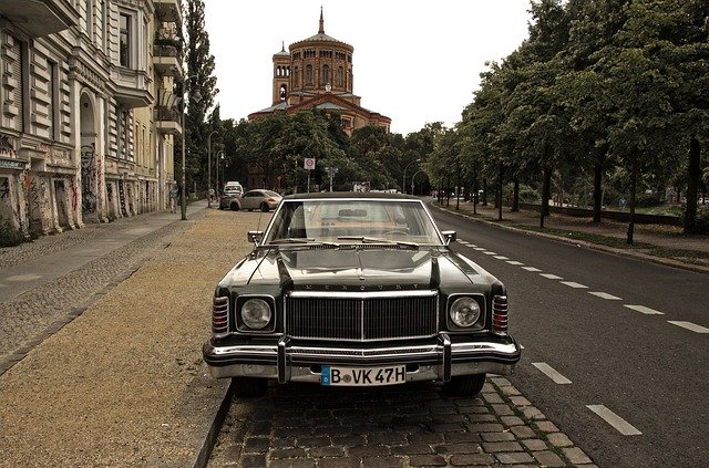 ดาวน์โหลดฟรี Car Berlin Vehicle - ภาพถ่ายหรือรูปภาพฟรีที่จะแก้ไขด้วยโปรแกรมแก้ไขรูปภาพออนไลน์ GIMP