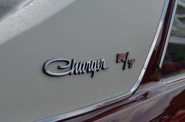 دانلود رایگان Car Charger Rent A - عکس یا تصویر رایگان قابل ویرایش با ویرایشگر تصویر آنلاین GIMP