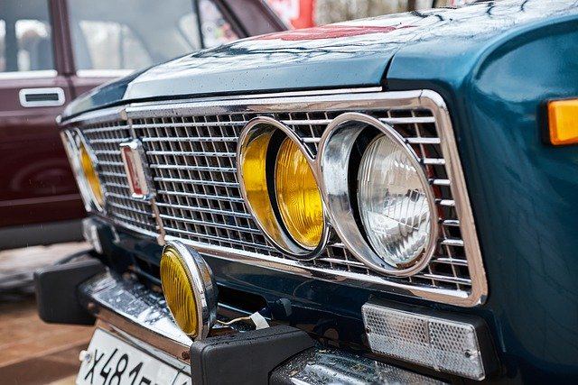 Free download car lada classic headlight free picture to be edited with GIMP free online image editor