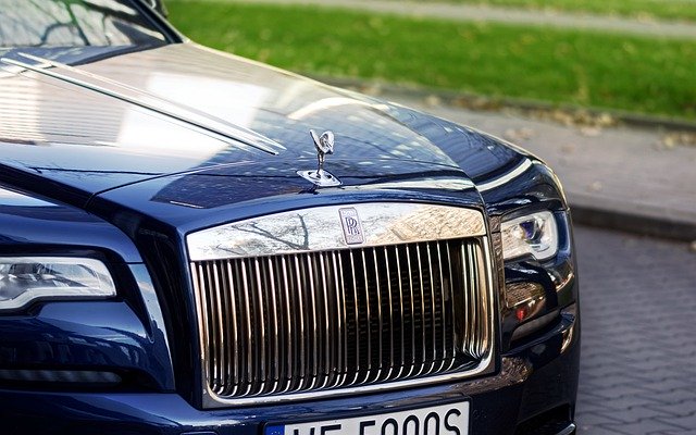 Muat turun percuma Car Luxury Rolls-Royce Limo - foto atau gambar percuma untuk diedit dengan editor imej dalam talian GIMP