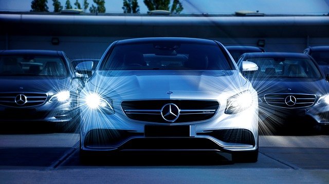 Scarica gratis auto mercedes trasporto auto motore immagine gratuita da modificare con GIMP editor di immagini online gratuito