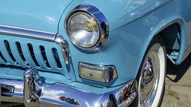 Bezpłatne pobieranie Car Retro Exhibition - darmowe zdjęcie lub obraz do edycji za pomocą internetowego edytora obrazów GIMP