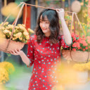 Carrying flowers  screen for extension Chrome web store in OffiDocs Chromium