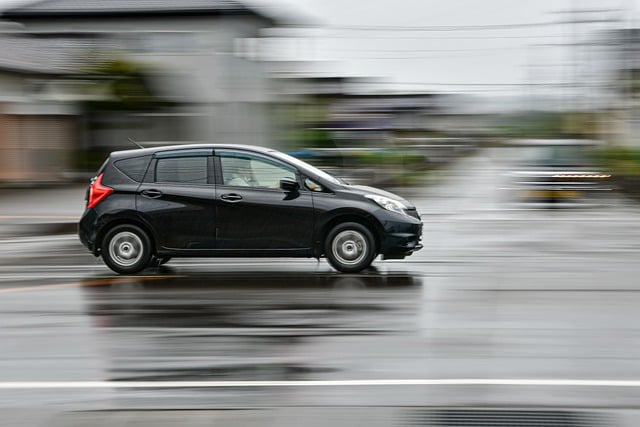 Free download car speed road traffic nissan free picture to be edited with GIMP free online image editor