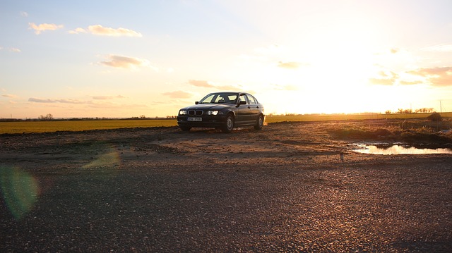 Descărcare gratuită mașină apusul vehiculului lens flare bmw imagine gratuită pentru a fi editată cu editorul de imagini online gratuit GIMP