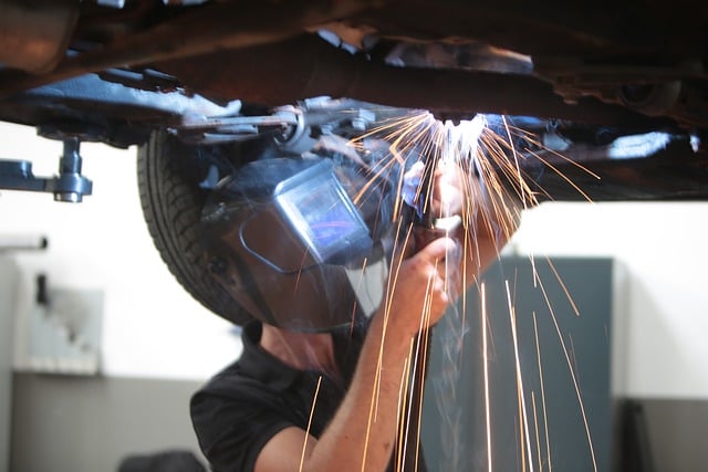 Free download car workshop spark sweat light free picture to be edited with GIMP free online image editor