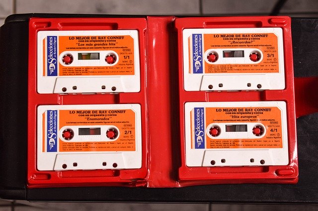 تنزيل مجاني Cassettes Music Retro - صورة مجانية أو صورة لتحريرها باستخدام محرر الصور عبر الإنترنت GIMP