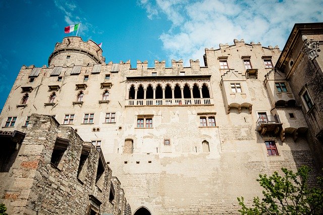 Descărcare gratuită Castello Del Buonconsiglio Trento - fotografie sau imagine gratuită pentru a fi editată cu editorul de imagini online GIMP